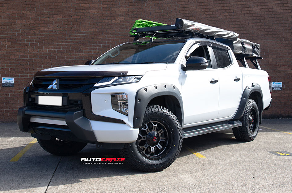 MITSUBISHI TRITON NOMAD RAMAZAN MATTE BLACK TINTED FACE