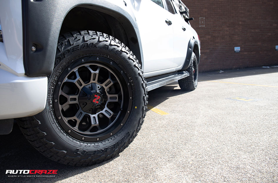 MITSUBISHI TRITON NOMAD RAMAZAN MATTE BLACK TINTED FACE