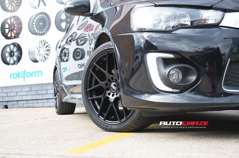 MITSUBISHI LANCER CSA MILAN GLOSS BLACK 