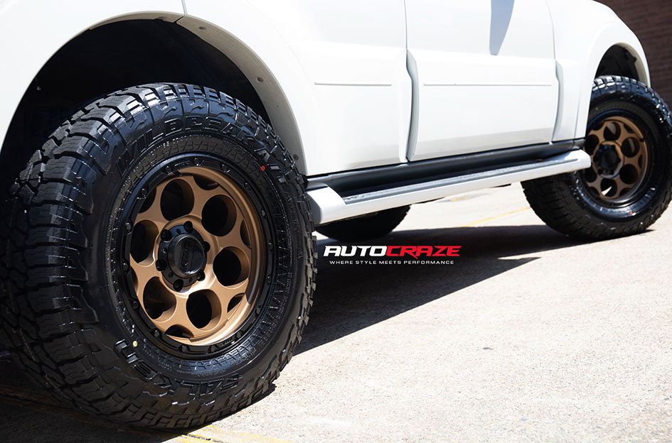 MITSUBISHI PAJERO KMC DIRTY HARRY MATTE BRONZE 