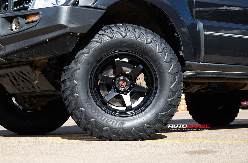 MITSUBISHI PAJERO NOMAD PROSECUTOR MATTE BLACK