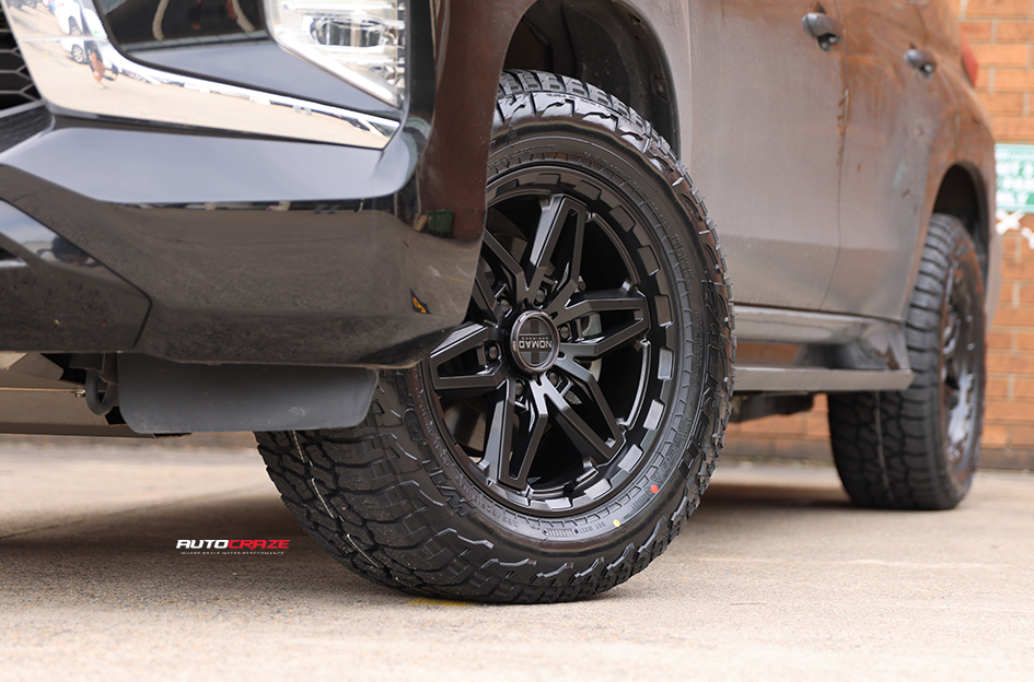 MITSUBISHI PAJERO SPORT NOMAD N232 SATIN BLACK