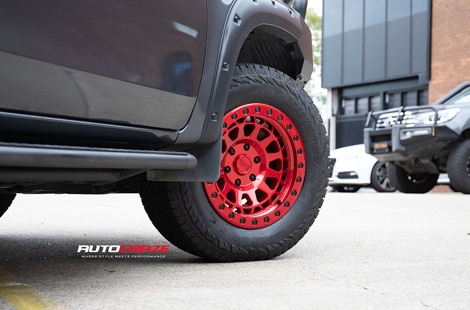 MITSUBISHI TRITON BLACK RHINO PRIMM CANDY RED