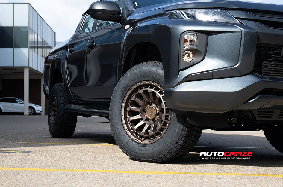 MITSUBISHI TRITON BLACK RHINO RAID BRONZE 