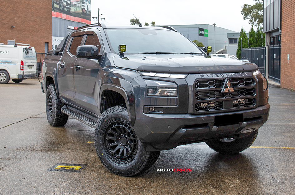 MITSUBISHI TRITON BLACK RHINO RAID MATTE BLACK 