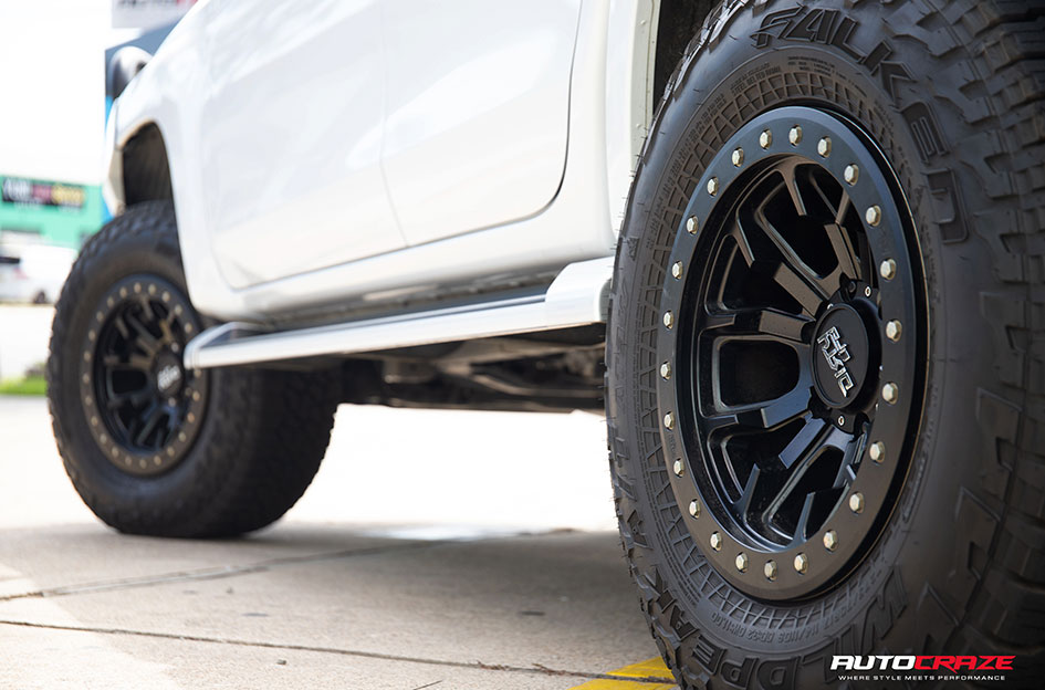 MITSUBISHI TRITON DIRTY LIFE DT1 MATTE BLACK
