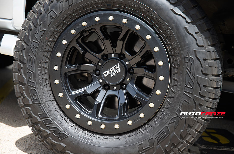 MITSUBISHI TRITON DIRTY LIFE DT1 MATTE BLACK