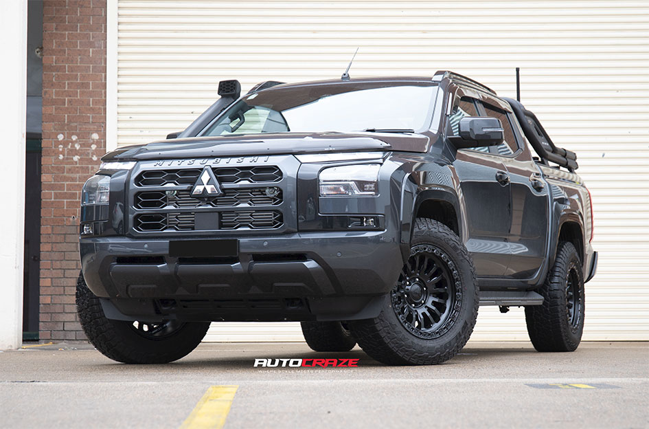 MITSUBISHI TRITON FUEL RINCON MATTE BLACK