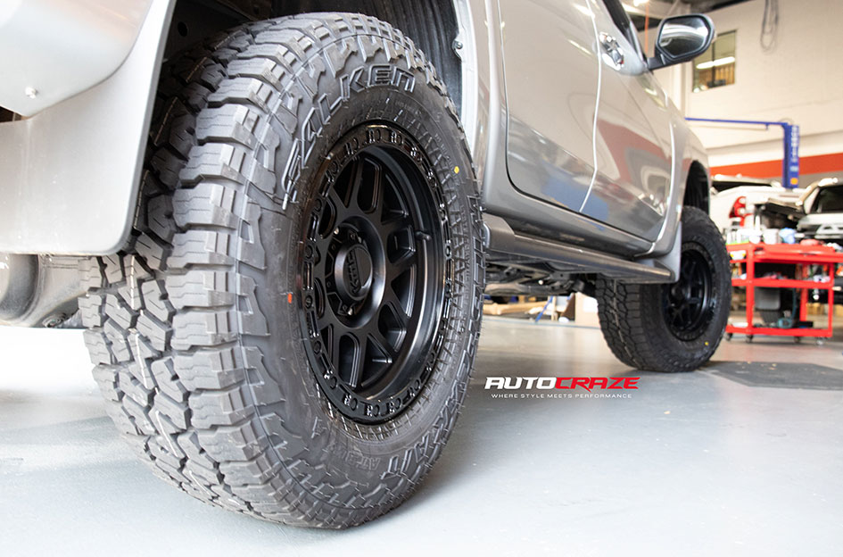 MITSUBISHI TRITON KMC KM544 MESA SATIN BLACK
