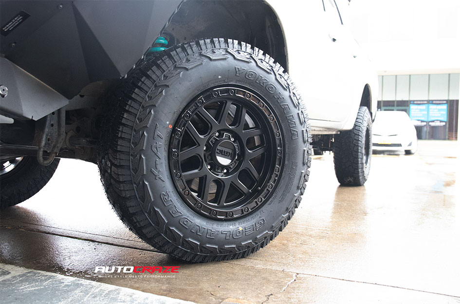 MITSUBISHI TRITON KMC KM544 MESA SATIN BLACK