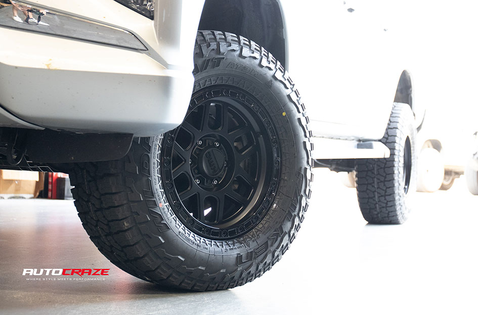 MITSUBISHI TRITON KMC KM544 MESA SATIN BLACK