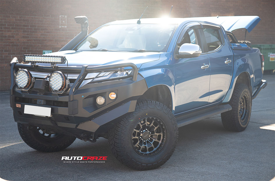 MITSUBISHI TRITON KMC SUMMIT SATIN BLACK GRAY TINT