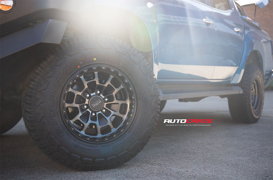MITSUBISHI TRITON KMC SUMMIT SATIN BLACK GRAY TINT