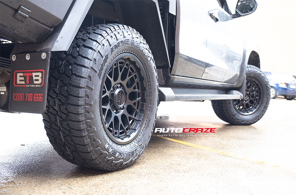 MITSUBISHI TRITON KMC TECHNIC SATIN BLACK