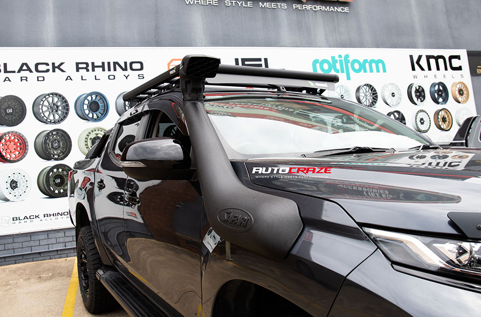 MITSUBISHI TRITON KING AMBUSH SATIN BLACK