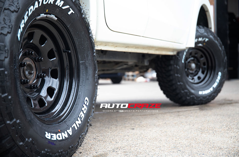 MITSUBISHI TRITON KING D-HOLE BLACK 