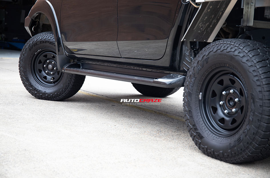 MITSUBISHI TRITON KING TERRA BLACK 