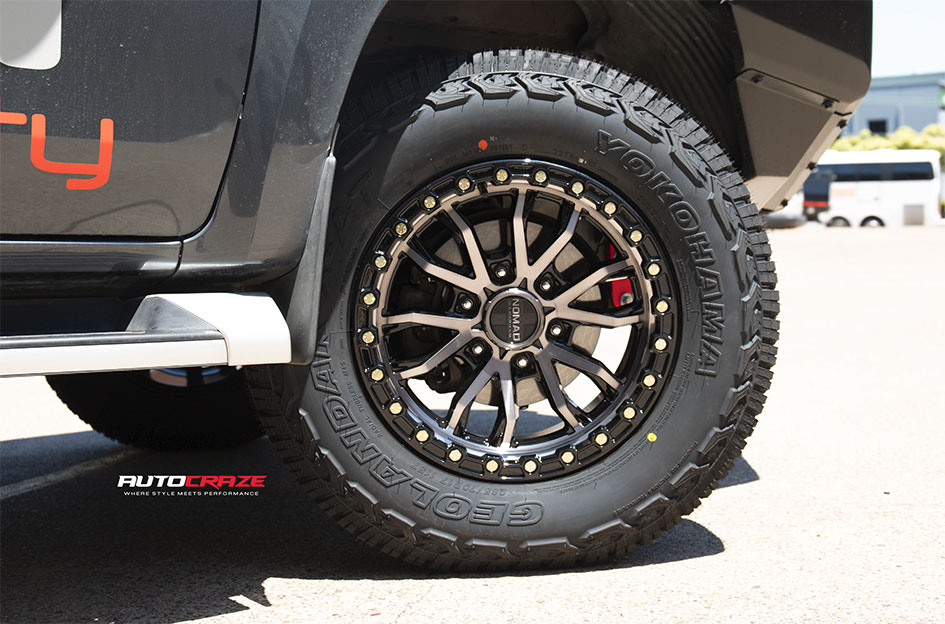 MITSUBISHI TRITON NOMAD N133 GLOSS BLACK DARK TINT