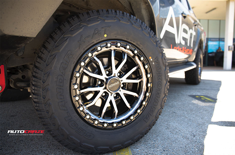 MITSUBISHI TRITON NOMAD N133 GLOSS BLACK DARK TINT