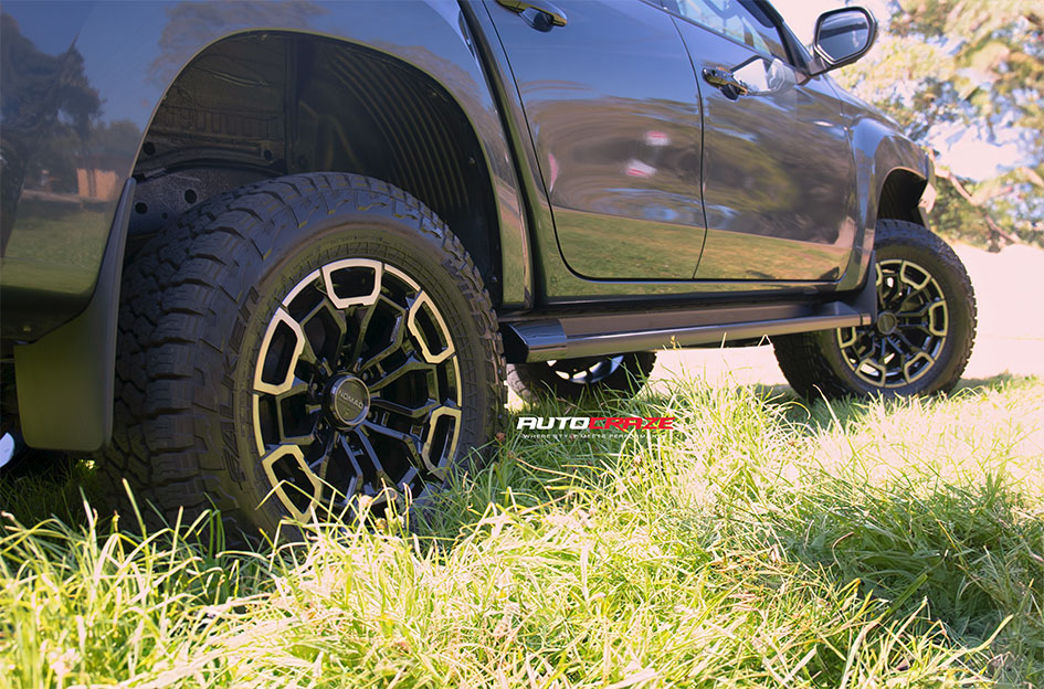 Mitsubishi Triton Nomad N162 Wheels Gloss Black Dark Tint
