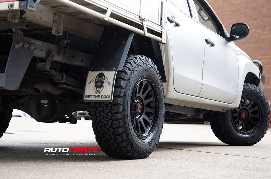 MITSUBISHI TRITON NOMAD VICTIM MATTE BLACK 