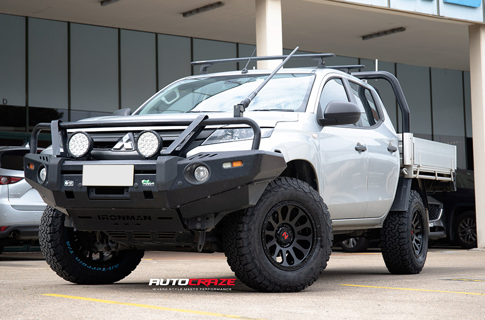 MITSUBISHI TRITON NOMAD VICTIM MATTE BLACK 