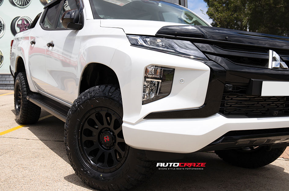 MITSUBISHI TRITON NOMAD VICTIM MATTE BLACK 