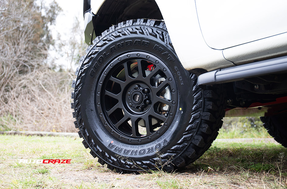 NISSAN NAVARA ELITE DETROIT MATTE BLACK 