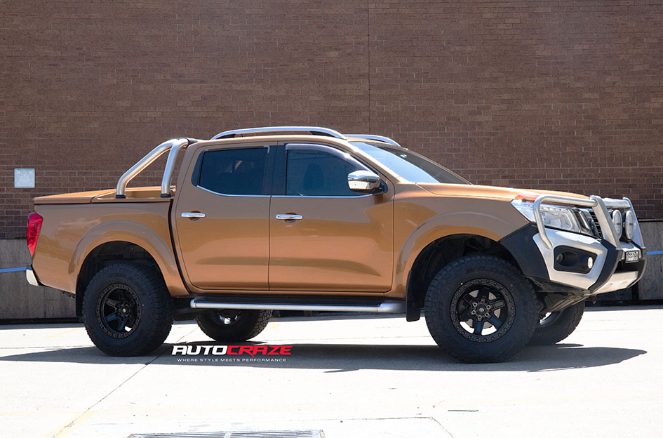 NISSAN NAVARA FUEL KICKER MATTE BLACK 
