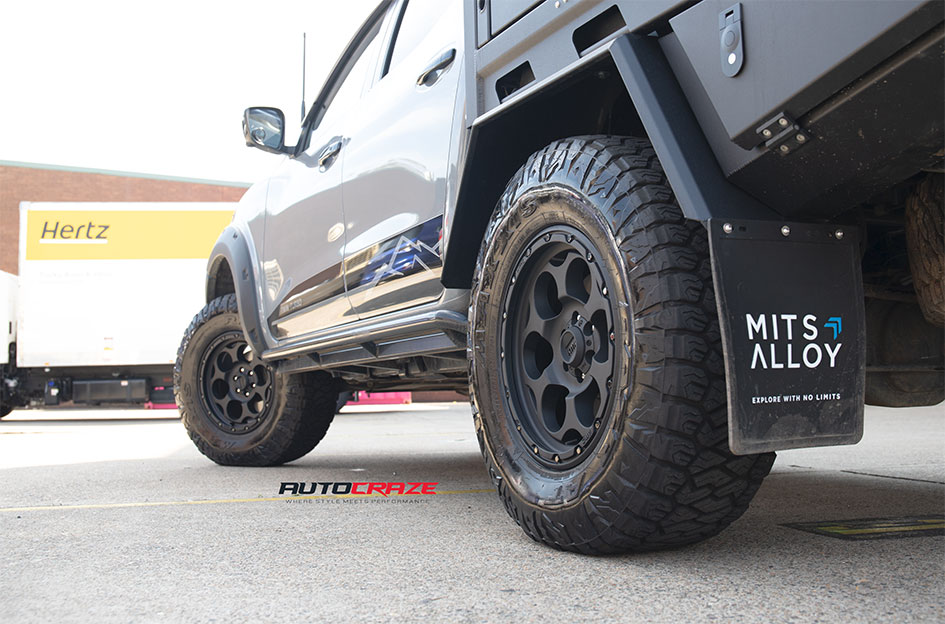 NISSAN NAVARA KMC DIRTY HARRY MATTE BLACK