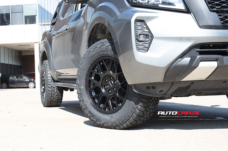 NISSAN NAVARA KMC HATCHET MATTE BLACK
