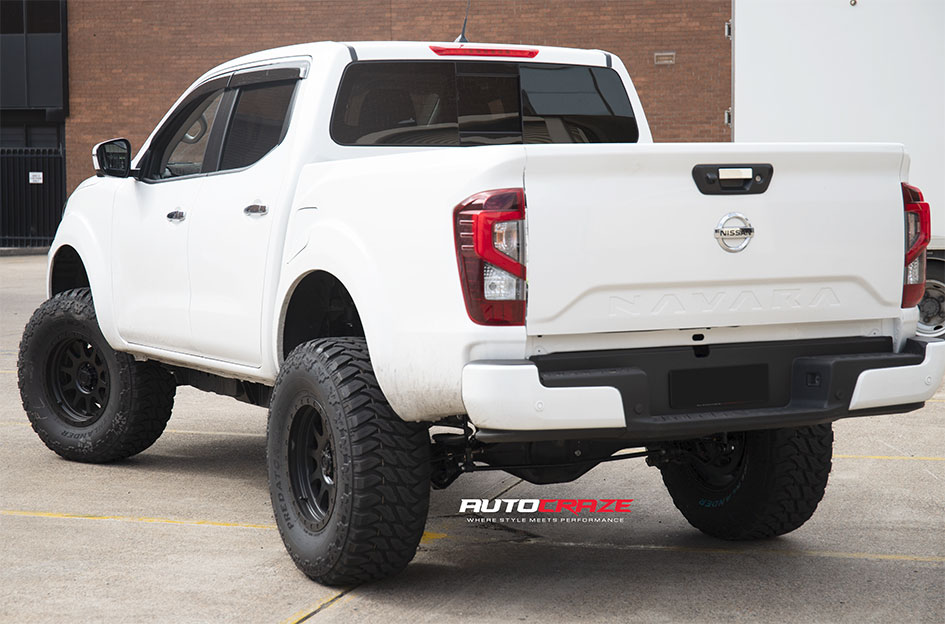 NISSAN NAVARA KING HURRICANE SATIN BLACK