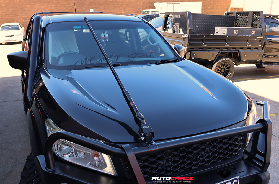 NISSAN NAVARA KING TERRA BLACK 