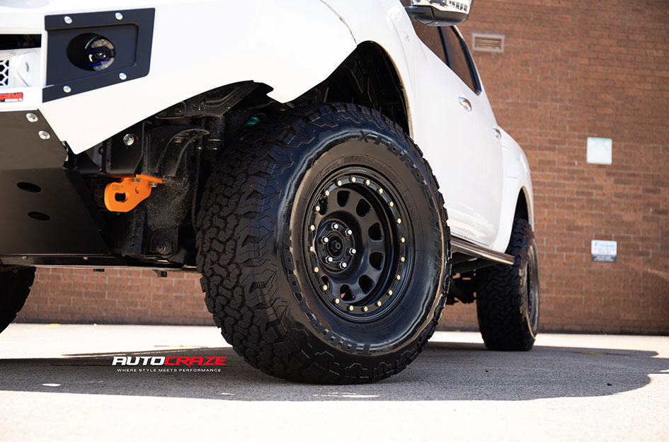 NISSAN NAVARA KING D-LOCKER BLACK 