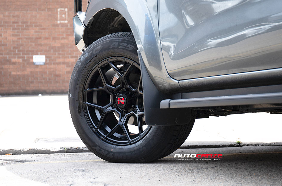 NISSAN NAVARA NOMAD SABBATH MATTE BLACK