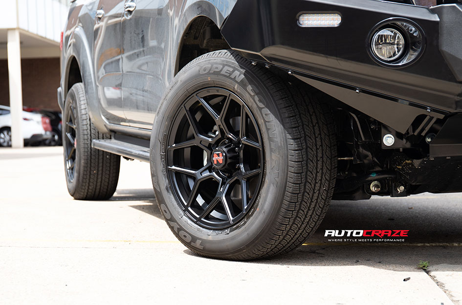 NISSAN NAVARA NOMAD SABBATH MATTE BLACK