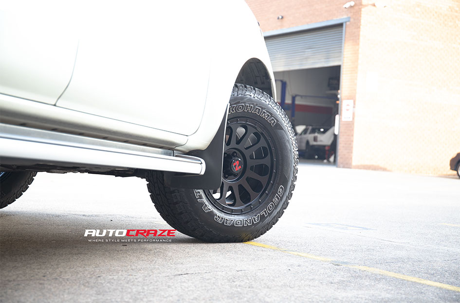 NISSAN NAVARA NOMAD VICTIM MATTE BLACK 