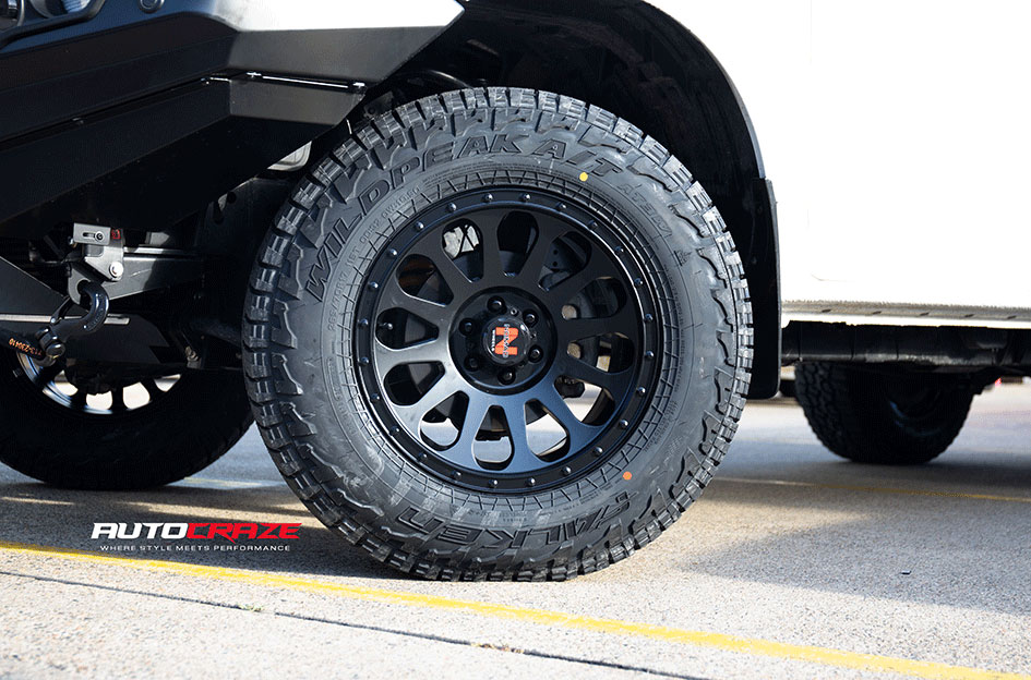 NISSAN NAVARA NOMAD VICTIM MATTE BLACK 