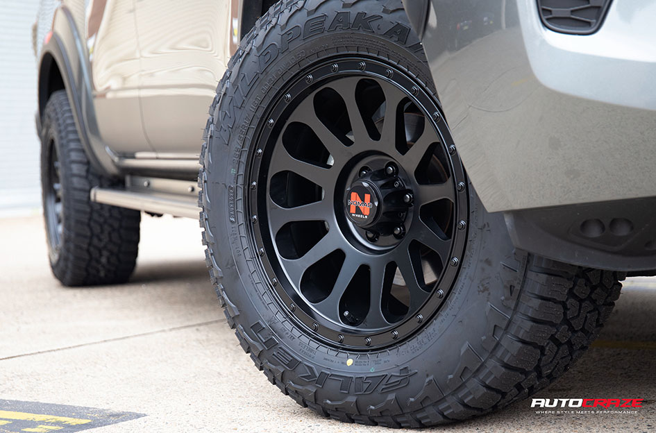NISSAN NAVARA NOMAD VICTIM MATTE BLACK 