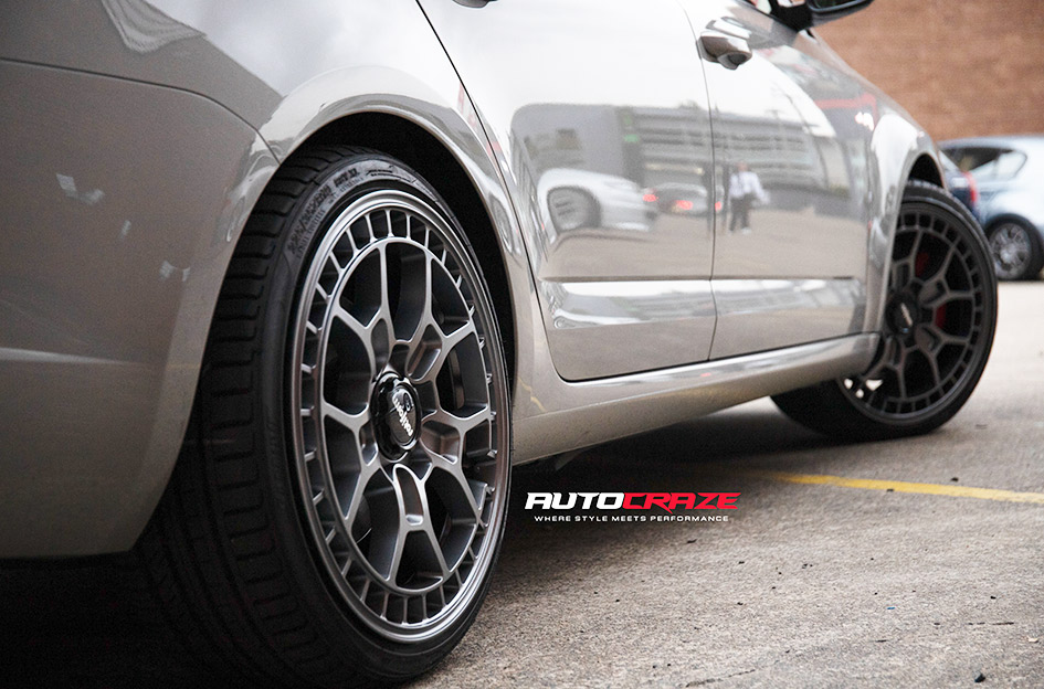 SKODA OCTAVIA ROTIFORM ZMO MATTE ANTHRACITE 
