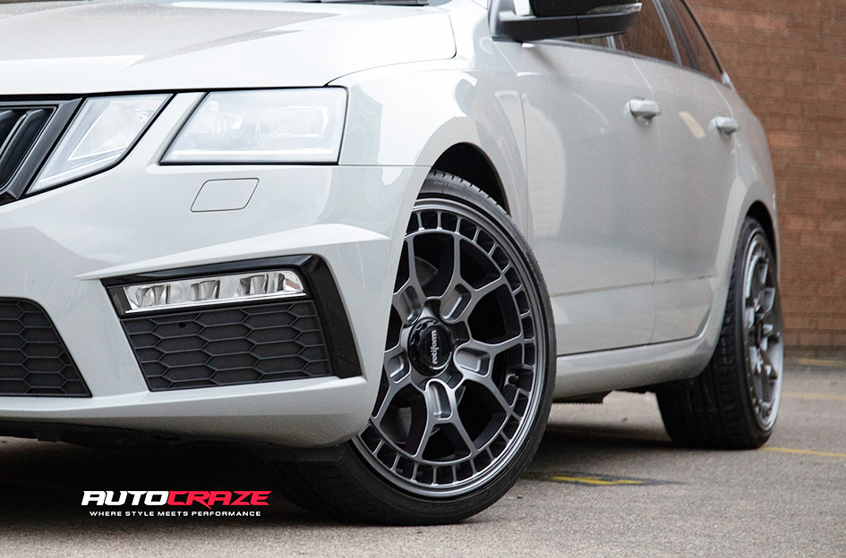 SKODA OCTAVIA ROTIFORM ZMO MATTE ANTHRACITE 