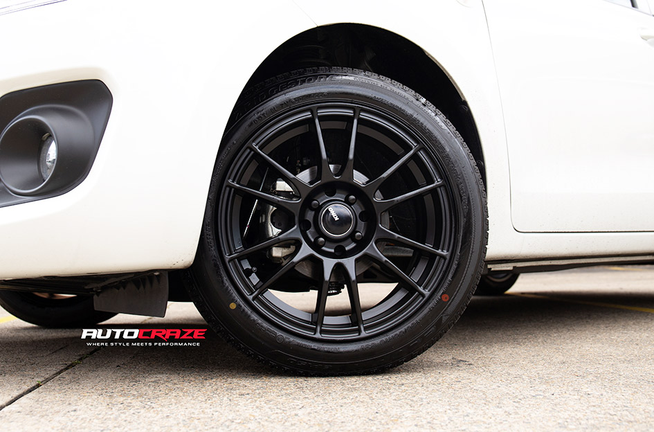 SUZUKI SWIFT KING CIRCUIT SATIN BLACK 