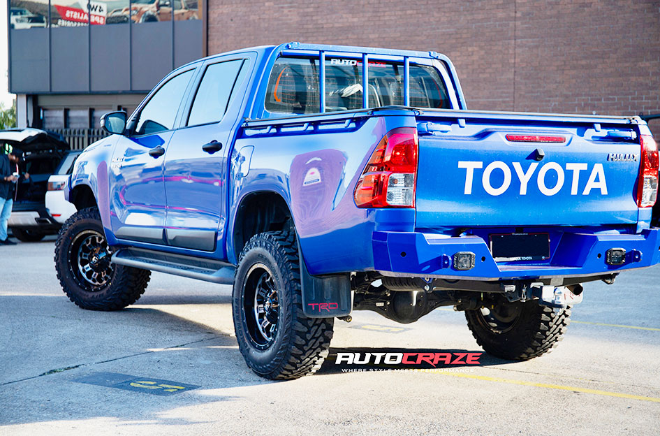 TOYOTA HILUX FUEL CRUSH GLOSS MACHINED DOUBLE DARK TINT