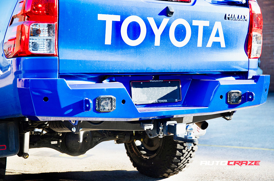 TOYOTA HILUX FUEL CRUSH GLOSS MACHINED DOUBLE DARK TINT