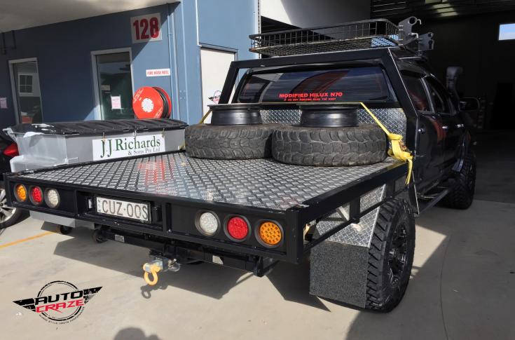 TOYOTA HILUX N70 4WD CLIFF MATTE BLACK 