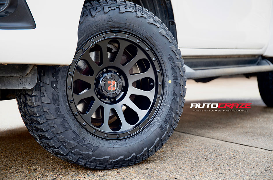 Toyota Hilux Nomad Victim Matte Black 