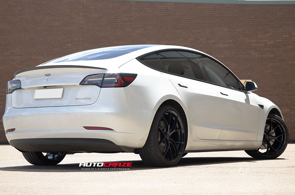 TESLA MODEL 3 MASON ZR3 GLOSS BLACK 