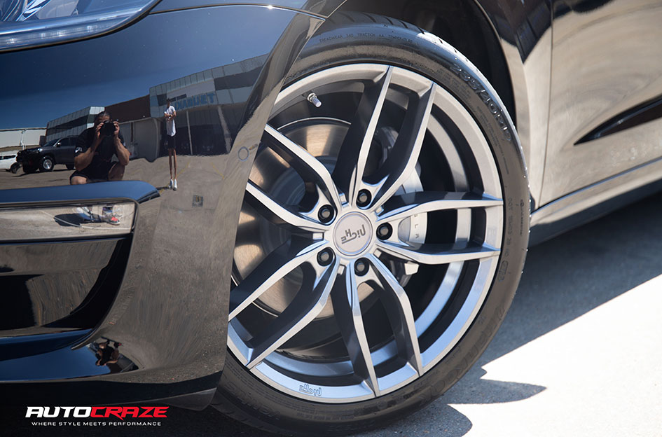 TESLA MODEL 3 NICHE VOSSO ANTHRACITE 