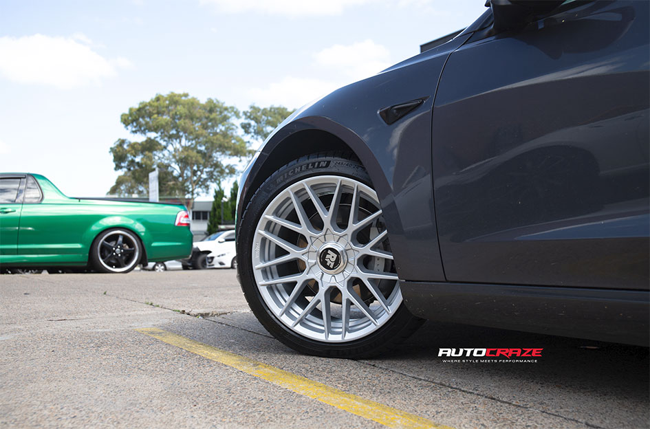 TESLA MODEL 3 ROTIFORM RSE SILVER