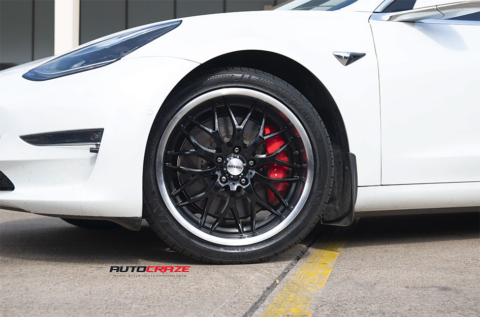 TESLA MODEL 3 SPEEDY CHEETAH GLOSS BLACK MACHINED LIP